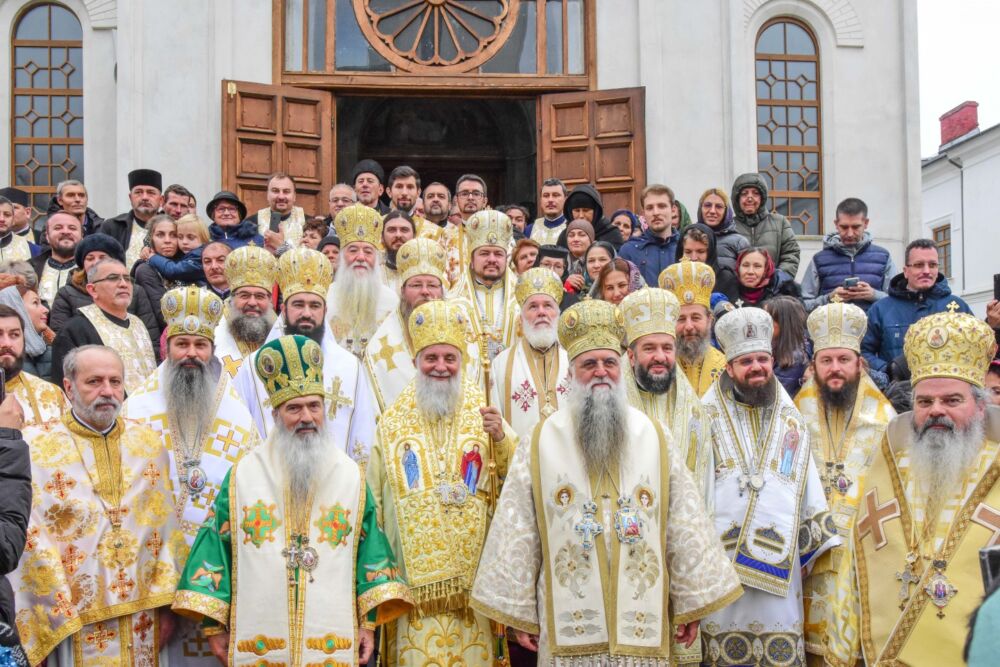 Episcopul-vicar Benedict a participat la sărbătoarea Sfântului Cuvios Grigorie Decapolitul, ocrotitorul Mănăstirii Bistrița