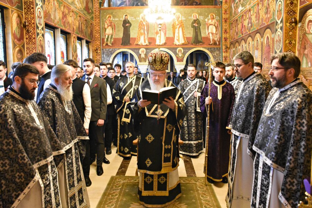 Liturghia Darurilor mai înainte sfințite, la Capela Colegiului Ortodox „Mitropolitul Nicolae Colan” din Cluj-Napoca