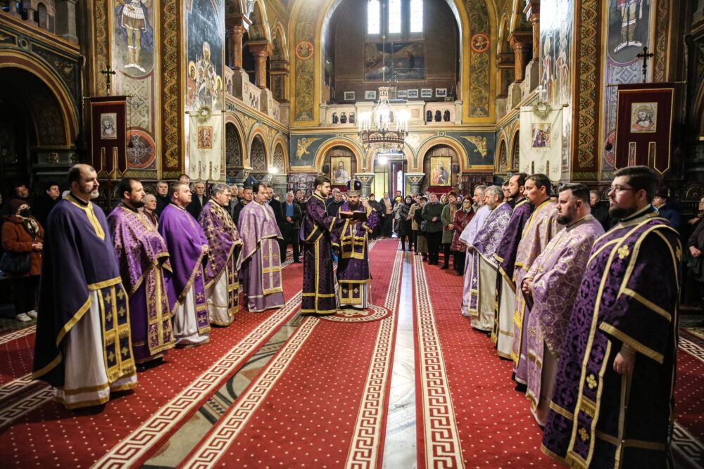 Liturghia Darurilor mai înainte sfințite la Catedrala Ortodoxă din Turda