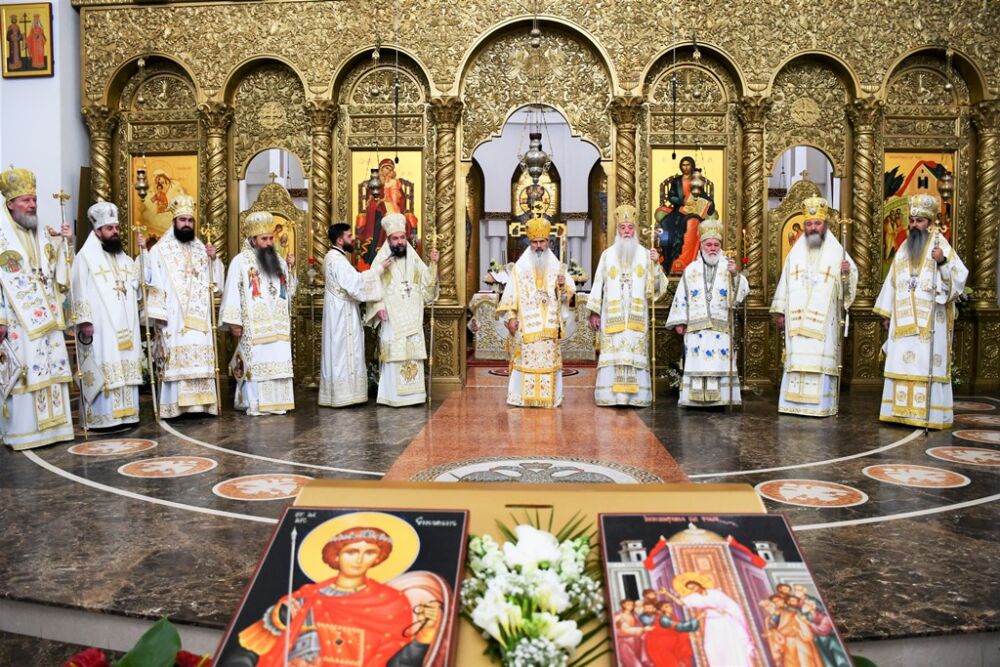 10 ierarhi au participat la hramul Catedralei Episcopale din Caransebeș
