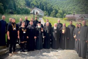 Întâlnire de lucru | Cursul de formare „Formator pentru formatori” pentru preoții responsabili cu activitățile de tineret