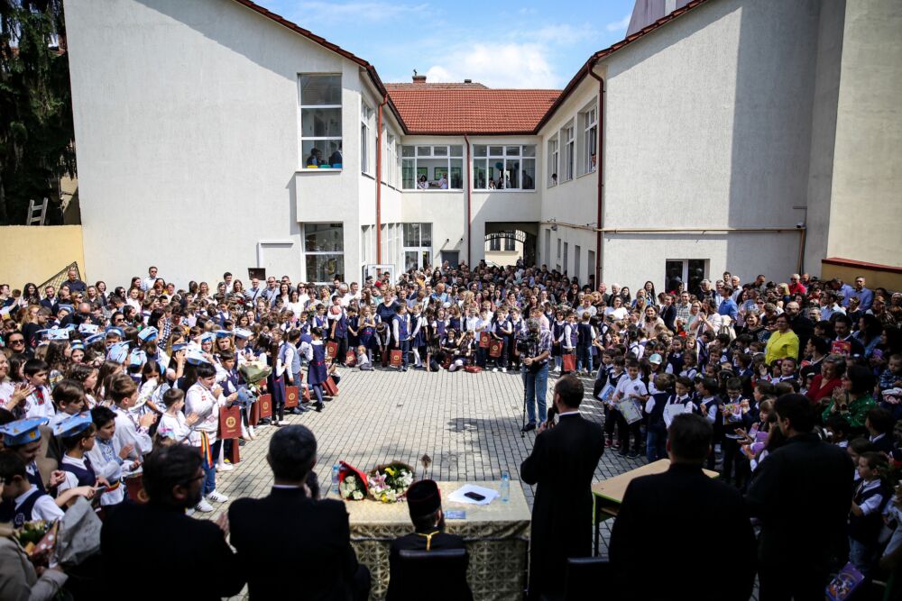Festivitatea de încheiere a anului școlar pentru elevii din ciclul primar al Colegiului Ortodox din Cluj-Napoca