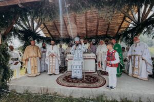 Hramul bisericii de lemn „Pogorârea Sfântului Duh” din Iliuța Bozghii