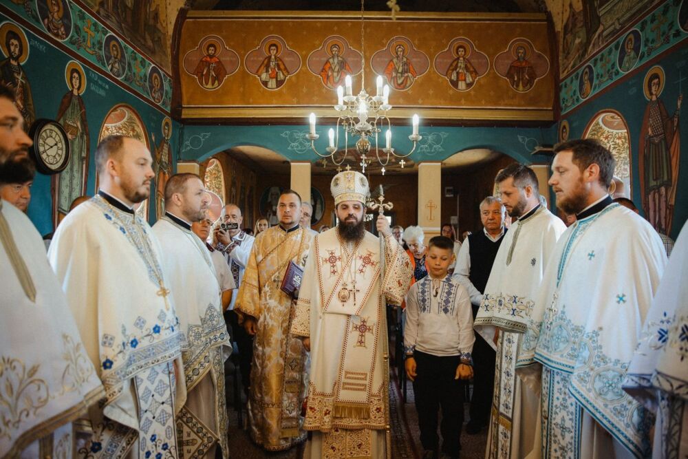 Preasfințitul Părinte Benedict Bistrițeanul a binecuvântat lucrările efectuate la biserica Parohiei Suarăș, Protopopiatul Dej