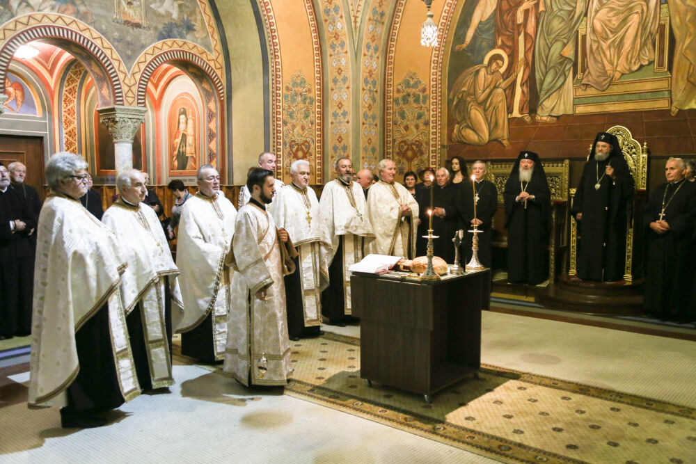 Revedere la Facultatea de Teologie Ortodoxă din Sibiu, la 45 de ani de la absolvire