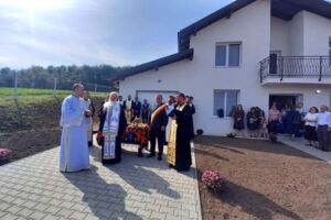 Sfințirea noii case parohiale din Sânmihaiu de Câmpie