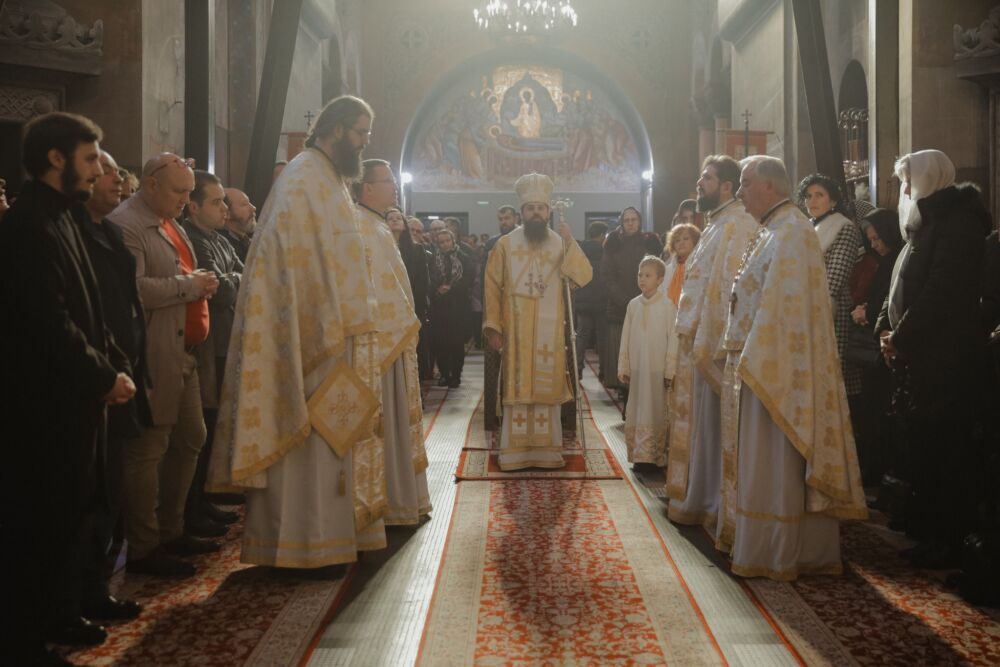 Slujire arhierească la Catedrala Mitropolitană din Cluj-Napoca, în prima Duminică din Postul Crăciunului