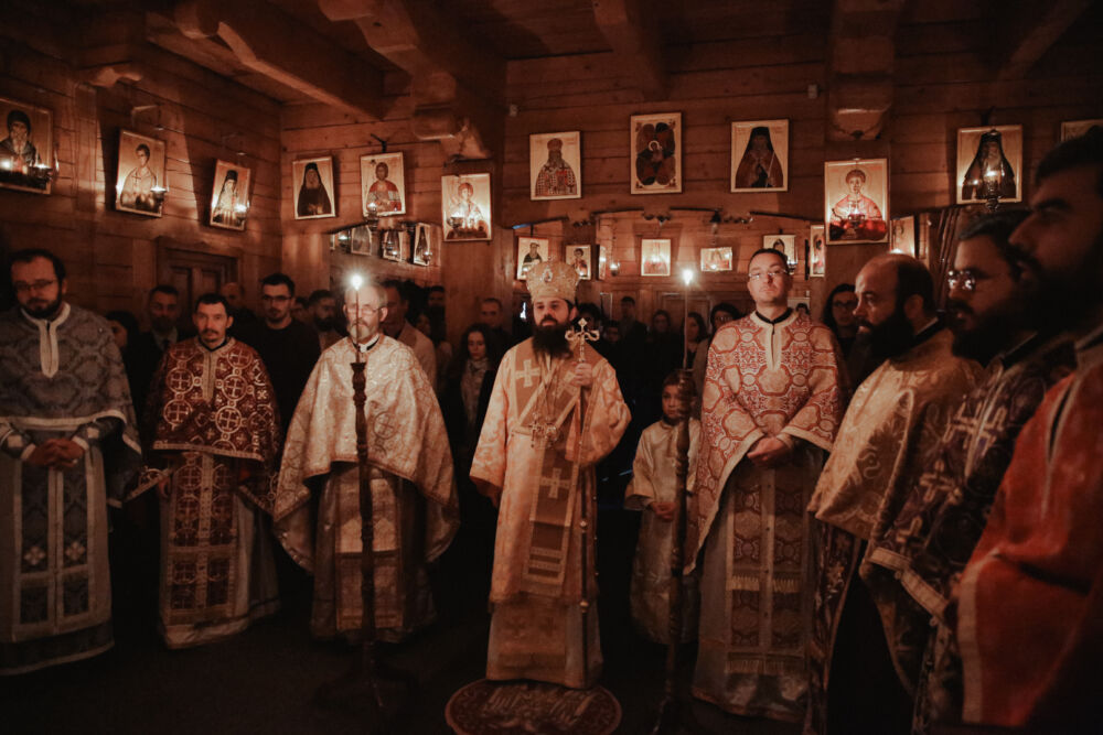 PS Părinte Benedict Bistrițeanul, în mijlocul comunității ASCOR Cluj, cu prilejul împlinirii a 30 de ani de la înființare