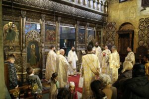Slujire arhierească la Catedrala Mitropolitană din Cluj-Napoca, în Duminica Izgonirii lui Adam din Rai