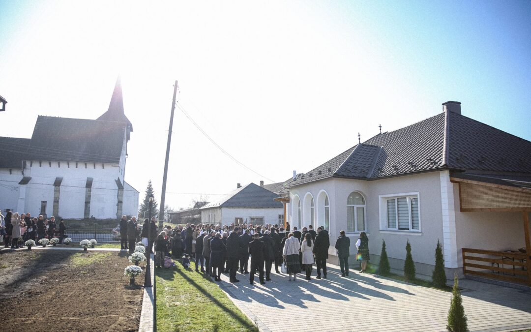 Liturghie arhierească și binecuvântarea lucrărilor efectuate la casa parohială din Șintereag